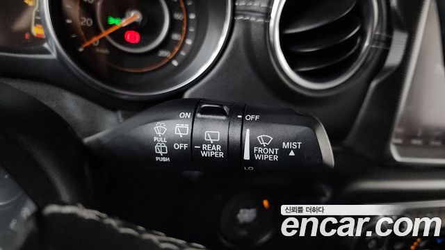 Jeep Wrangler 2019 — photo 28