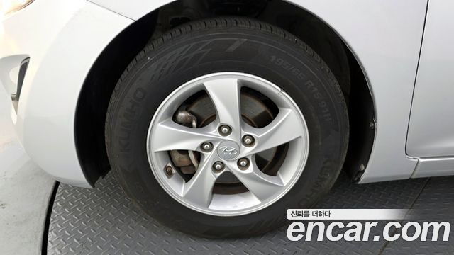Hyundai AVANTE 2016 — photo 5