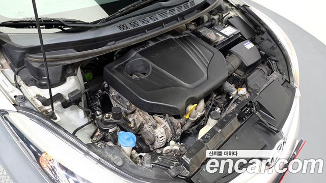 Hyundai AVANTE 2016 — photo 6