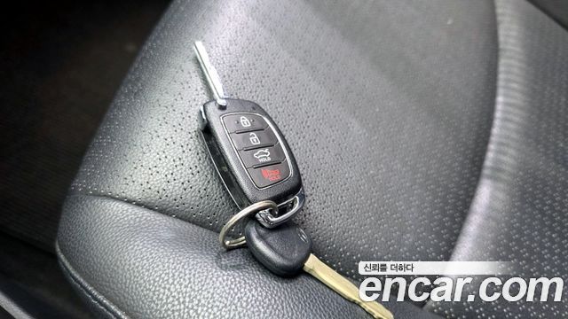 Hyundai AVANTE 2016 — photo 20