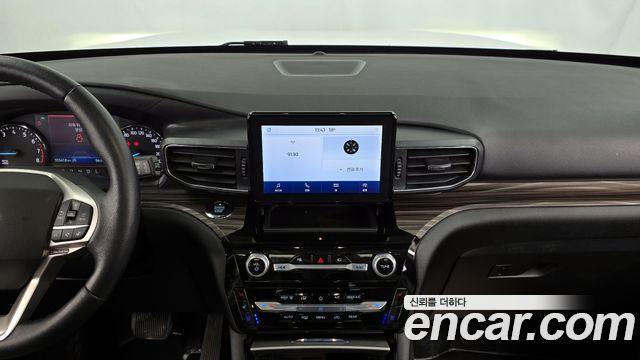 Ford Explorer 2021 — photo 12