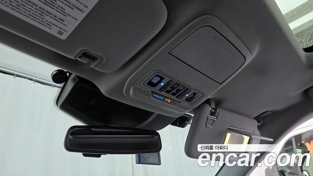 Ford Explorer 2021 — photo 19