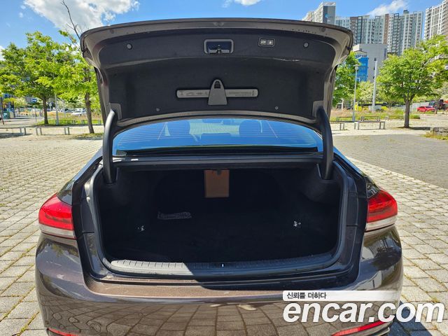 Genesis G80 2017 — photo 8