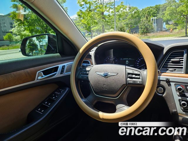 Genesis G80 2017 — photo 20