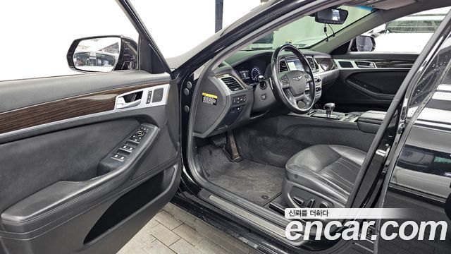 Genesis G80 2017 — photo 10