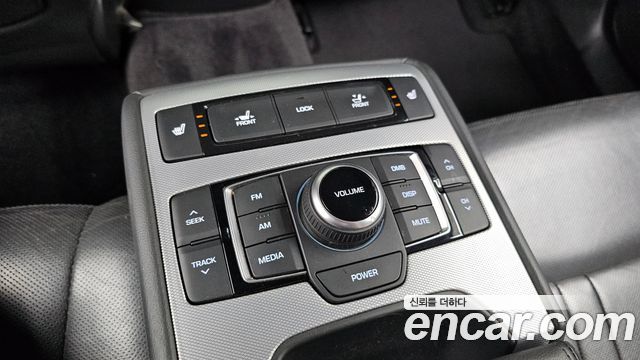 Genesis G80 2017 — photo 19