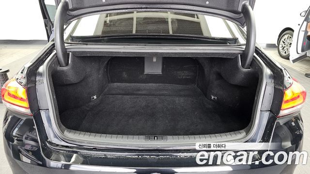 Genesis G80 2017 — photo 20