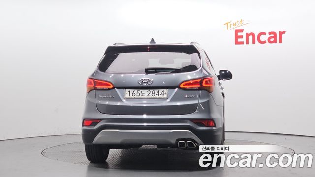 Hyundai Santafe 2016 — photo 4
