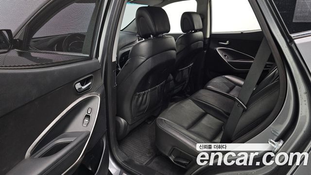 Hyundai Santafe 2016 — photo 11