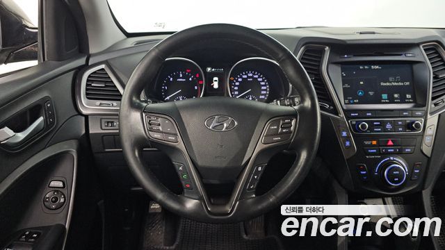 Hyundai Santafe 2016 — photo 12