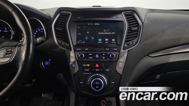 Hyundai Santafe 2016 — photo 13
