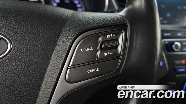 Hyundai Santafe 2016 — photo 16