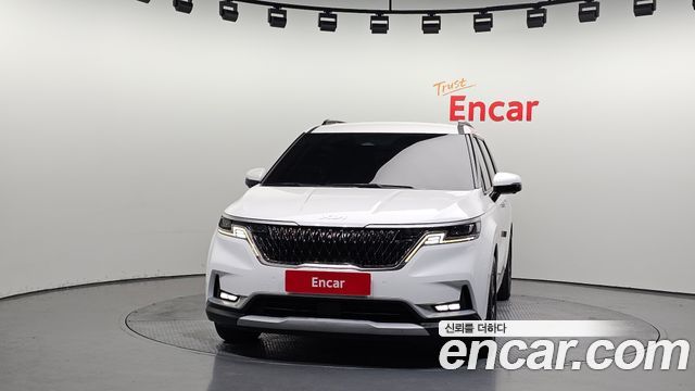 Kia Canival 2022 — photo 3