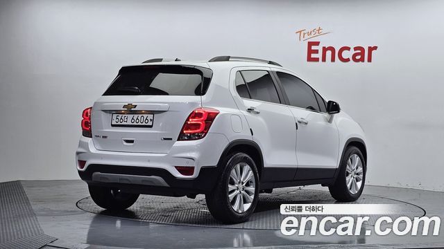 Chevrolet Korea Trax 2018 — photo 2