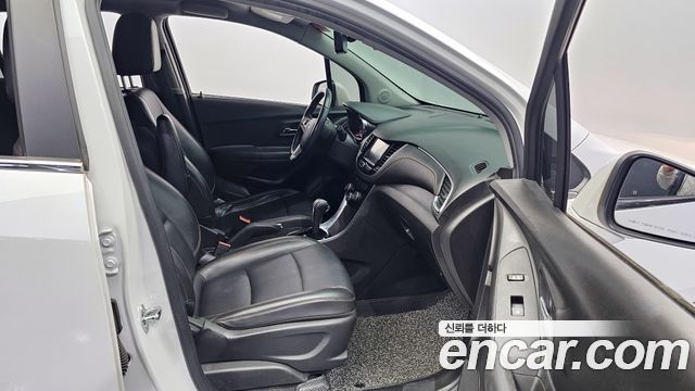 Chevrolet Korea Trax 2018 — photo 17