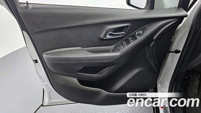 Chevrolet Korea Trax 2018 — photo 14