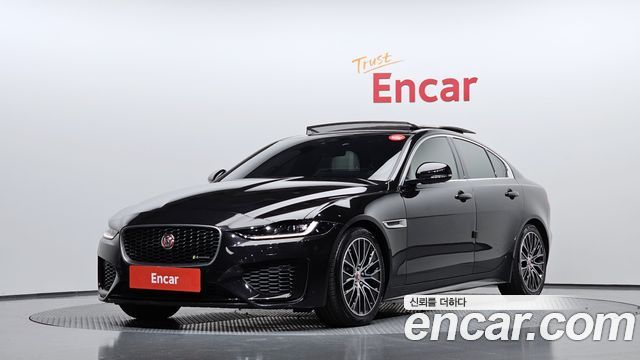 Jaguar XE 2020 — photo 2