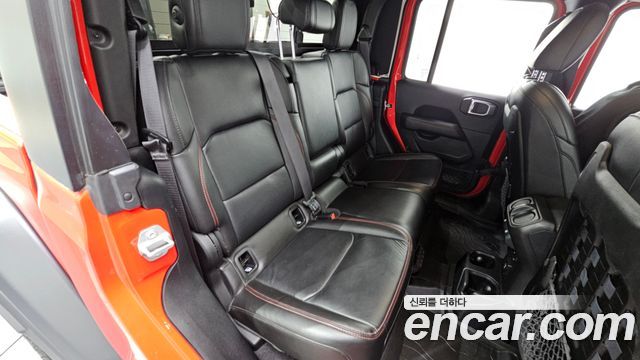 Jeep Gladiator 2021 — photo 18