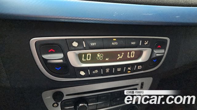 Renault Korea SM3 2016 — photo 16
