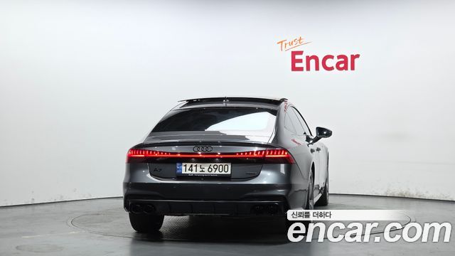 Audi A7 2022 — photo 4