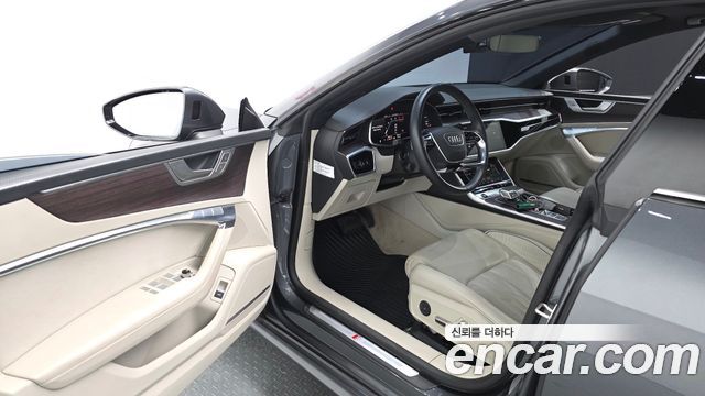 Audi A7 2022 — photo 13