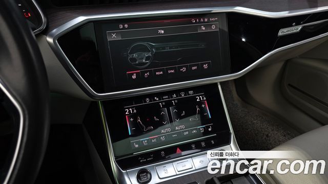 Audi A7 2022 — photo 22