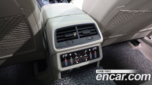 Audi A7 2022 — photo 34