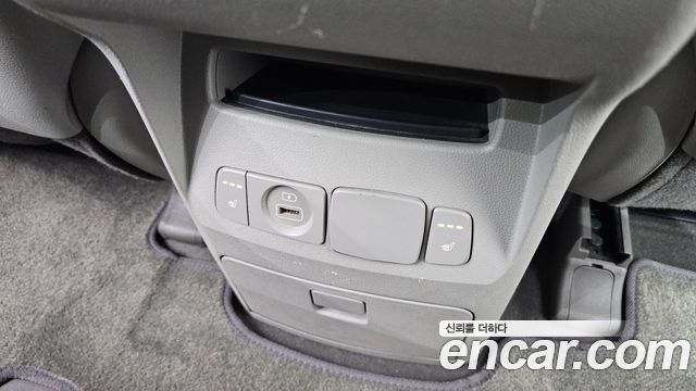 Kia Canival 2020 — photo 24