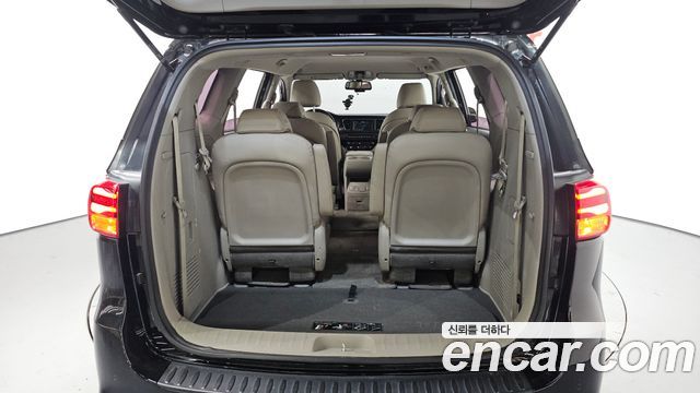 Kia Canival 2020 — photo 26