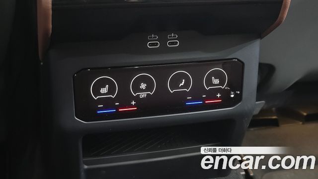 BMW 5-Series 2024 — photo 25