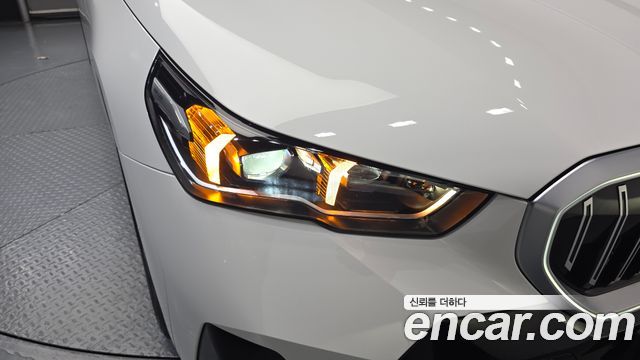 BMW 5-Series 2024 — photo 8