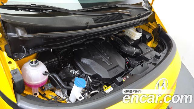 Hyundai Staria 2024 — photo 6