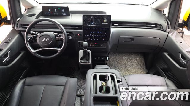 Hyundai Staria 2024 — photo 10