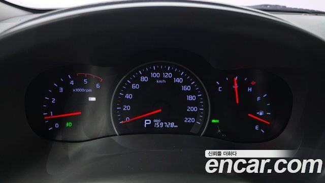 Kia Canival 2013 — photo 11