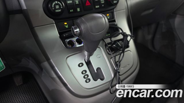 Kia Canival 2013 — photo 12