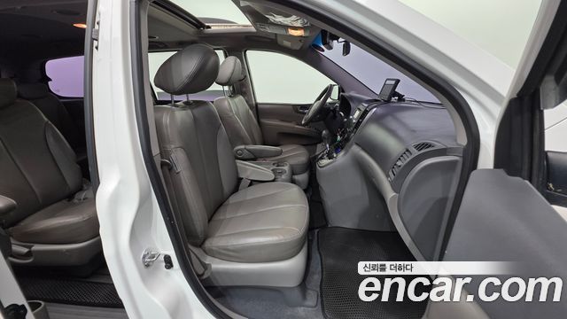 Kia Canival 2013 — photo 16