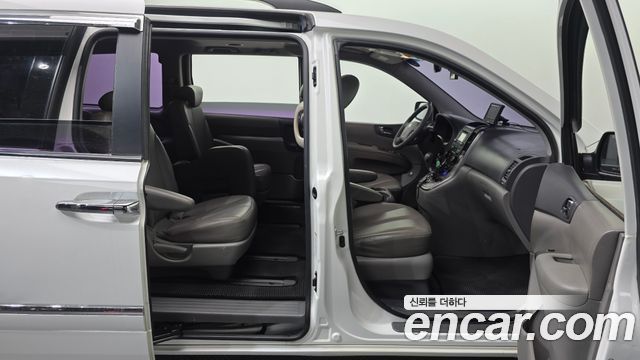 Kia Canival 2013 — photo 34