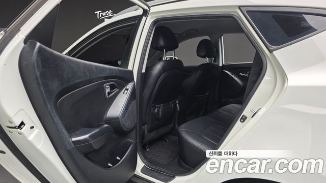 Hyundai Tucson 2012 — photo 16