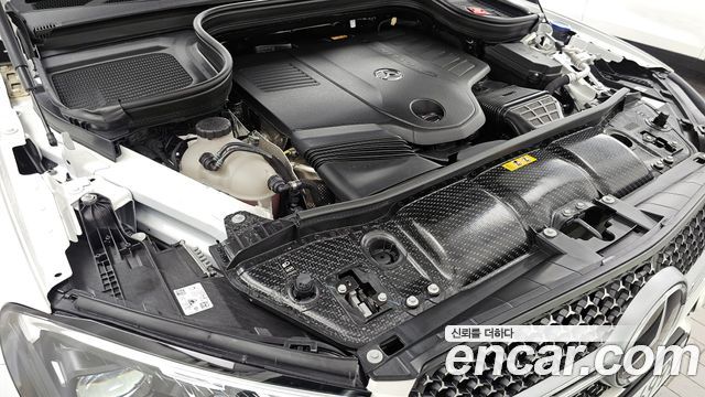 Mercedes-Benz GLE-Class 2025 — photo 6