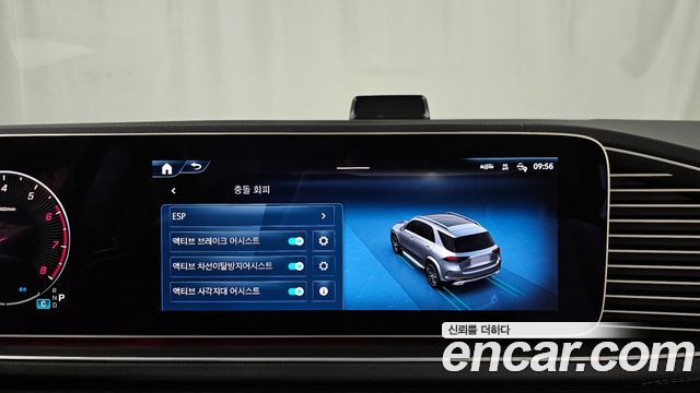 Mercedes-Benz GLE-Class 2025 — photo 16