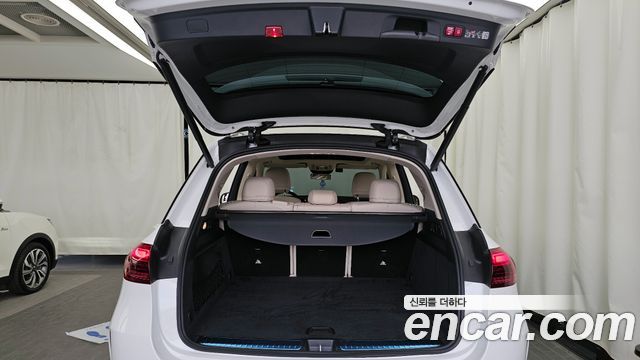 Mercedes-Benz GLE-Class 2025 — photo 20