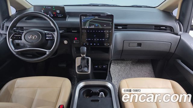 Hyundai Staria 2023 — photo 10