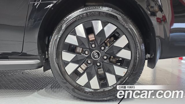 Hyundai Staria 2023 — photo 7