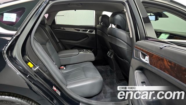 Hyundai Genesis 2016 — photo 17