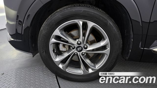 Hyundai Santafe 2019 — photo 5