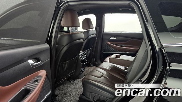 Hyundai Santafe 2019 — photo 18