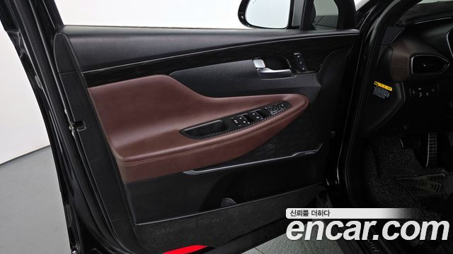 Hyundai Santafe 2019 — photo 14