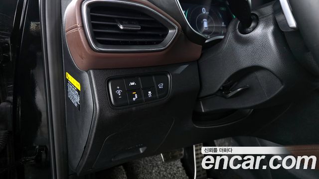 Hyundai Santafe 2019 — photo 27