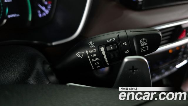 Hyundai Santafe 2019 — photo 28