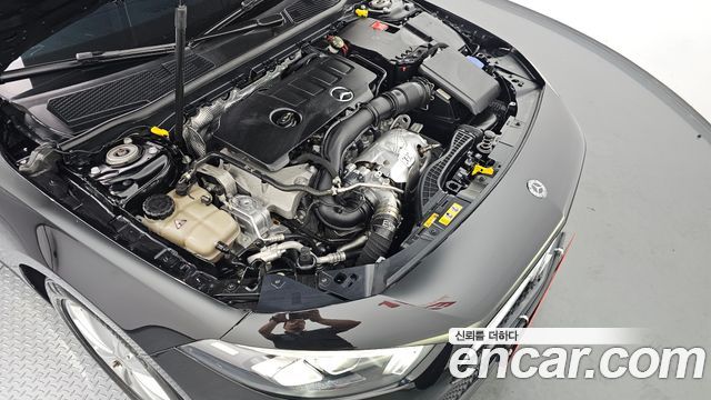 Mercedes-Benz A-Class 2020 — photo 6